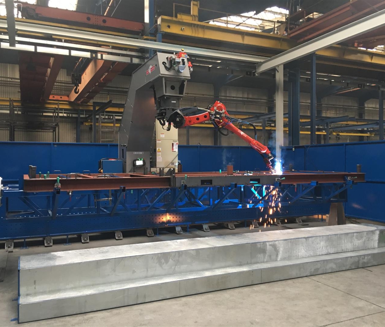 Welding robot on track